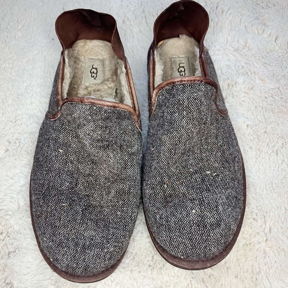 UGG Men's Charcoal and Brown Loafers
